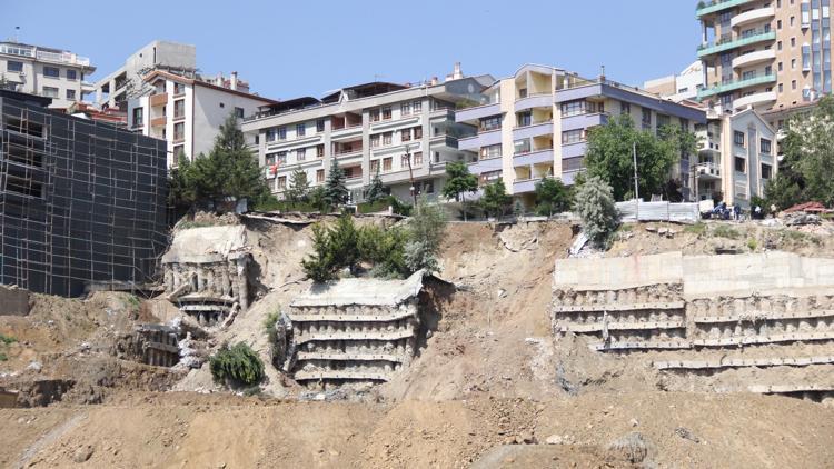 Fore kazık 33 aileyi sokağa döktü