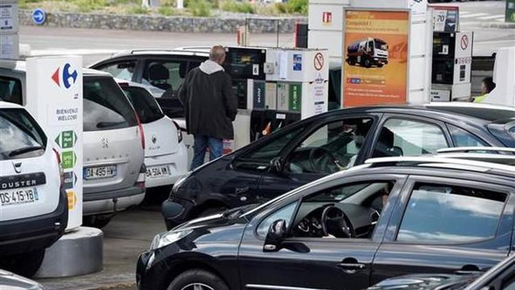 Fransada benzin krizi devam ediyor