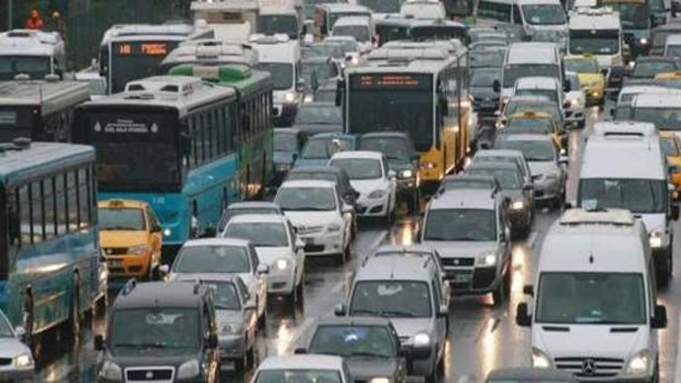 Trafik artıyor... Meteoroloji’den İstanbul açıklaması