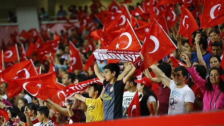 Daily Telegraph: Türkiye - Hırvatistan maçında terör saldırısından korkuluyor