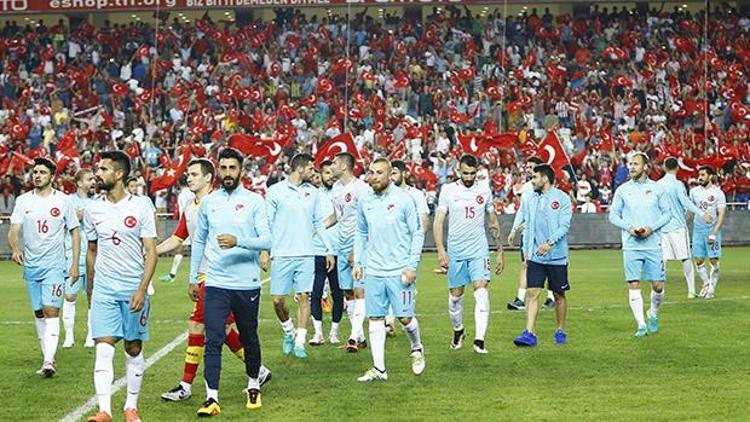 Fatih Terim Milli Takım EURO 2016 kadrosunu açıkladı İşte olmayan 8 isim