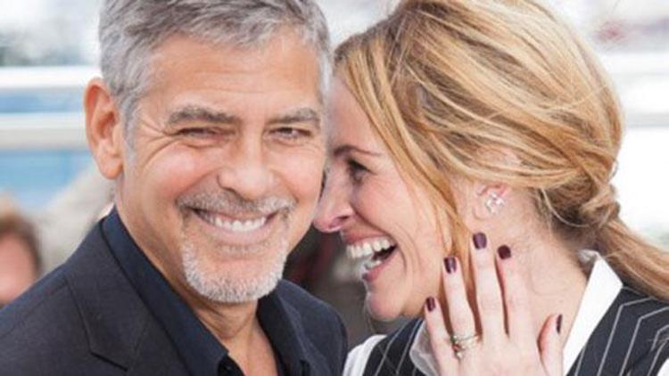 George Clooney, eşi Amal Clooneyi Julia Robertsla mı aldattı