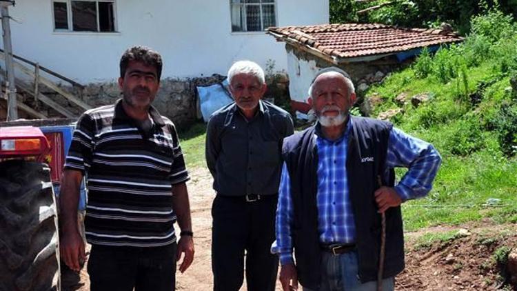 Tokatlılar Cem Özdemire tepkili