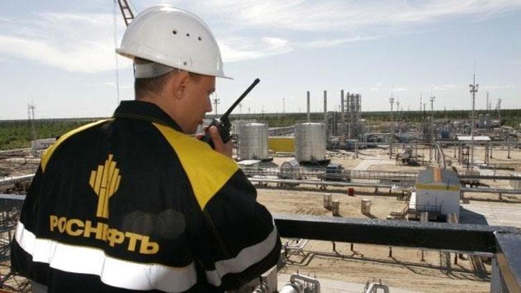 Rosneftin karı yüzde 75 düştü