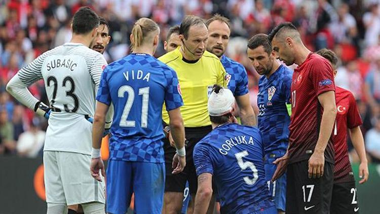 Türkiye, EURO 2016ya kötü başladı