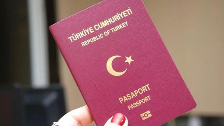 1.5 milyon Türk’e vizesiz İngiltere’ye giriş hakkı