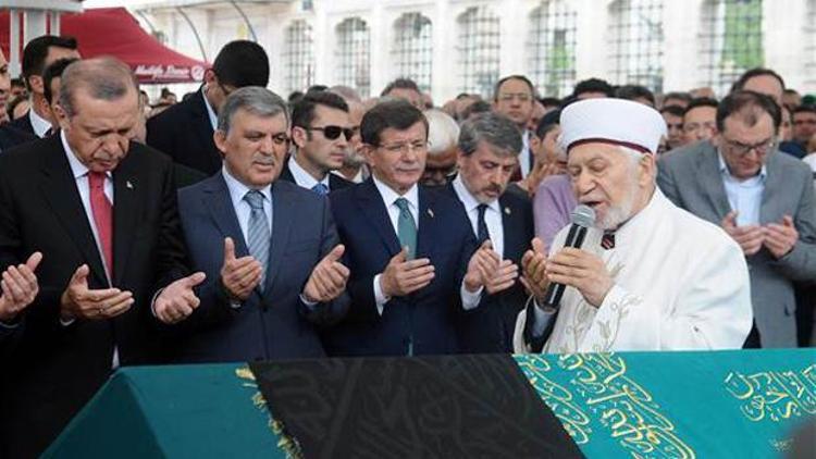 Erdoğan, Gül ve Davutoğlu cenazede bir araya geldi