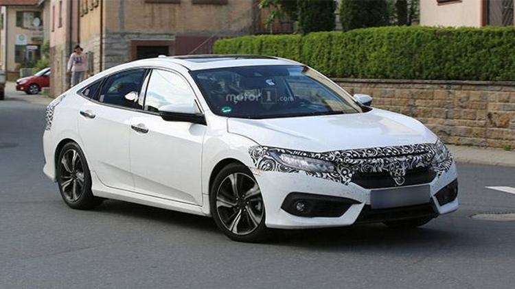 Honda Civicin yeni yüzü için geri sayım