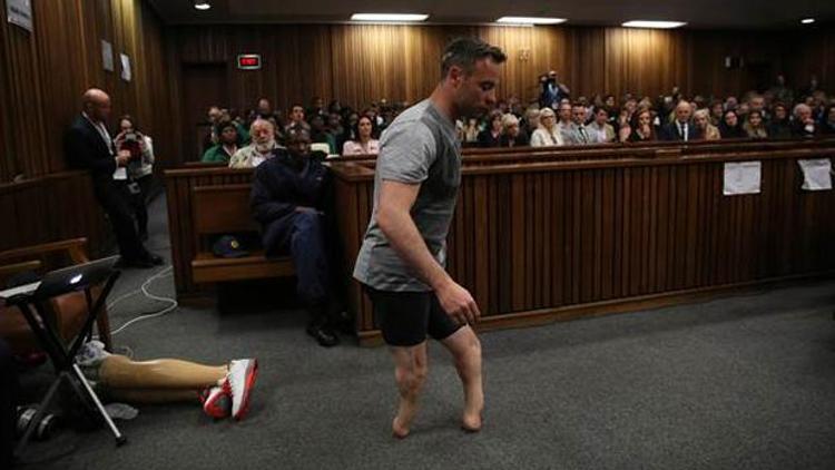 Pistoriusun yargılandığı davada kanlı görüntüler yayınlandı