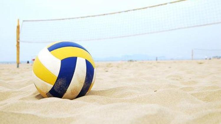 Çeşme’de Beach Voleybolu turnuvası