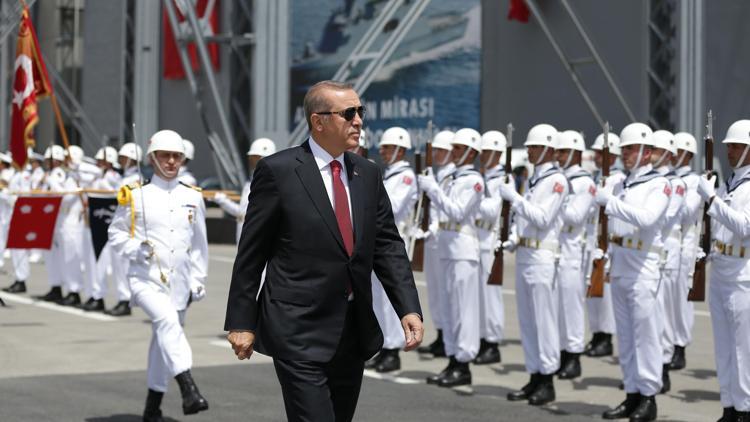 Cumhurbaşkanı Erdoğan, Burgazadayı denize indirdi