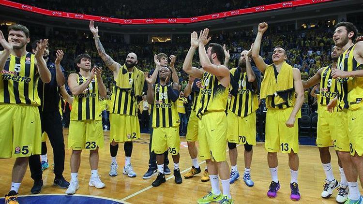 Fenerbahçeye potada çifte çalım