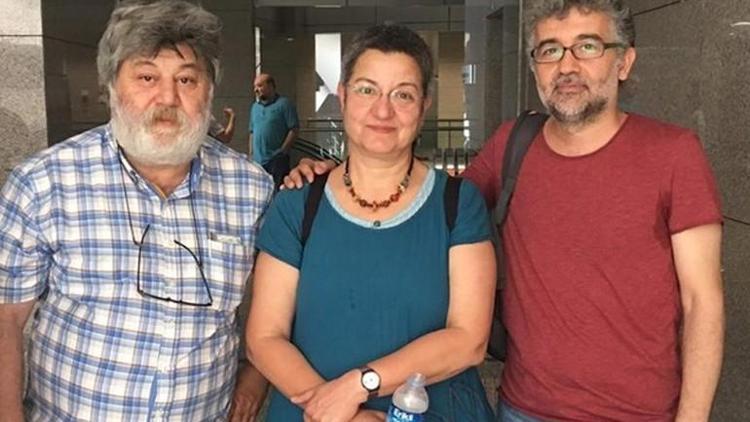 Özgür Gündemin 3 nöbetçi yayın yönetmeni tutuklandı