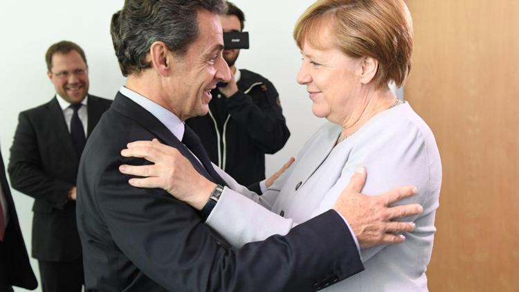 Sarkozyden Merkele: Türkiyenin ABye girmesi düşünülemez