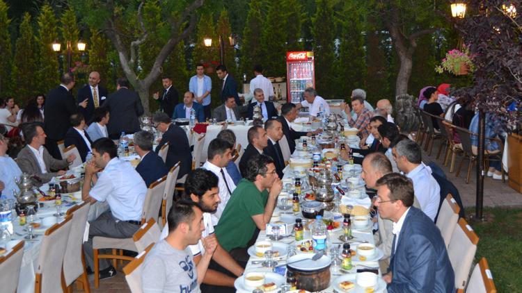 Geniş katılımlı iftar