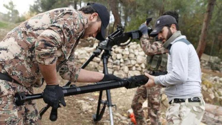 Şok iddia: Suriyeli muhaliflere gönderilen silahlar karaborsada satılıyor