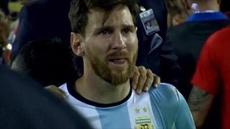 Messi finalde penaltı kaçırdı, milli takımı bıraktı Şampiyon Şili...