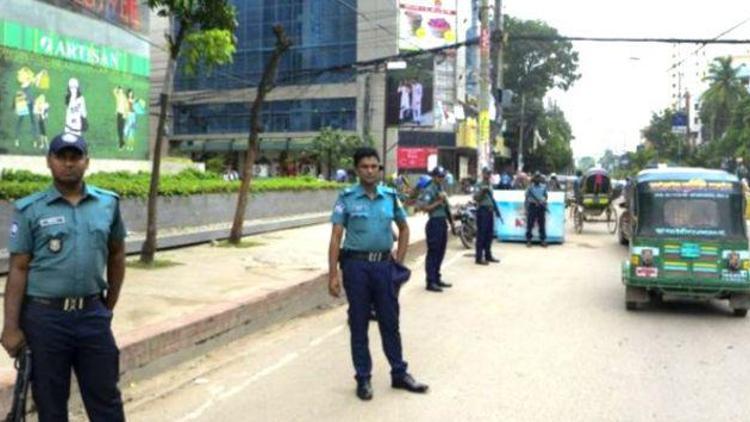 Bangladeşte bir Hindu rahip daha palayla öldürdü