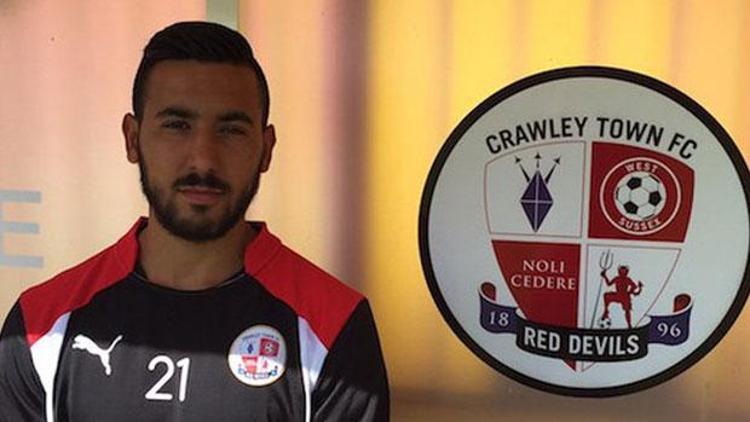 Alper Tursun Crawley Town’a imza attı