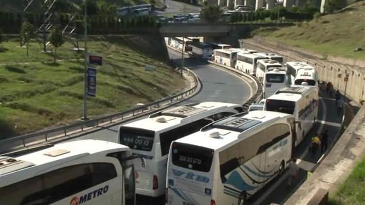 Otogarda yoğunluk bugün de sürüyor