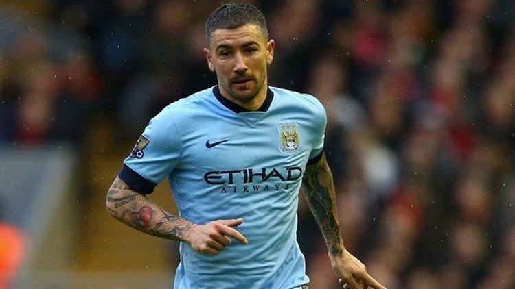 Manchester City, Kolarov için 8 milyon euro istedi