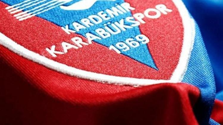 Kardemir Karabükspor’tan 22 oyuncuya toplu imza töreni