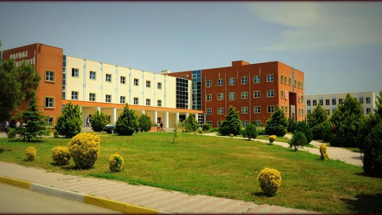 Azerbaycandaki Gülen okulu kapandı