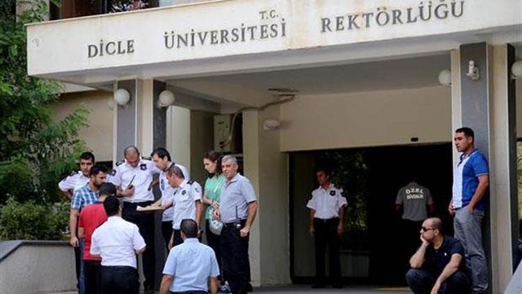 Dicle Üniversitesi’ne polis baskını