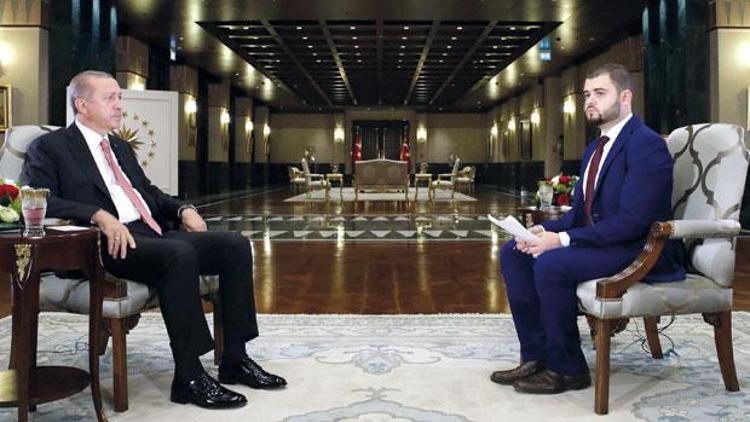 Erdoğan: Cuma gününden beri ülkemi terk etmedim, hep buradayım