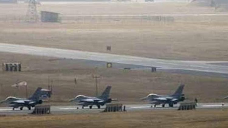 Eskişehir’de 3 askeri pilot yakalandı