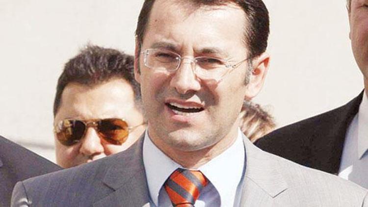 Kılıç önerdi Gül atadı