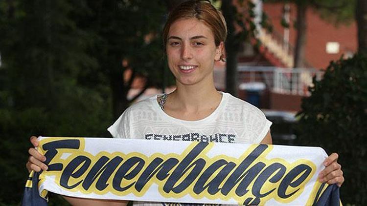 Ayşe Cora, Fenerbahçede