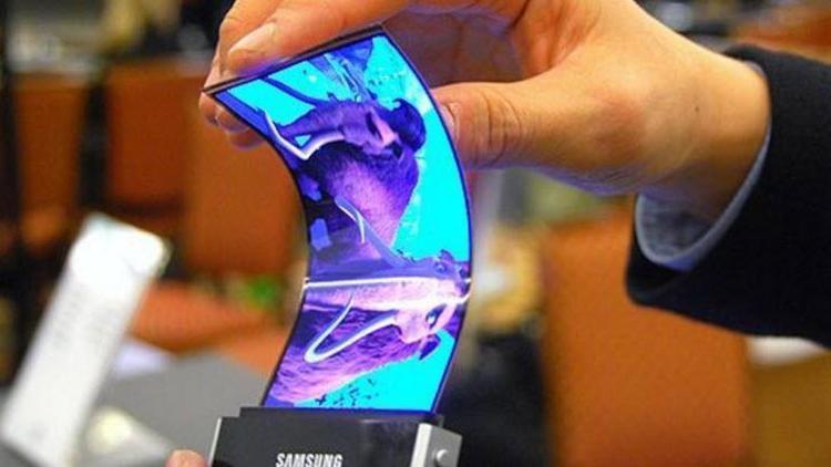 Samsung katlanan ekranlı telefonlarla geliyor