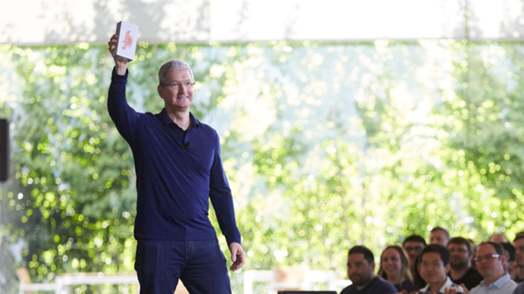 Apple 1 milyarıncı iPhoneu da sattı