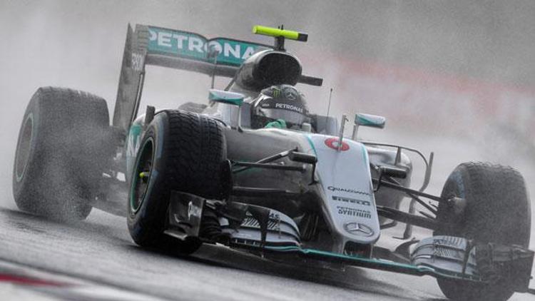 Rosberg seyircisi önünde zafer kovalayacak