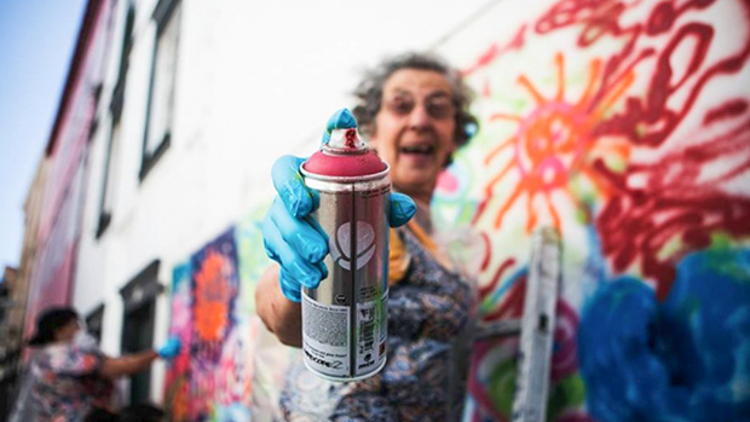 Graffitici asi büyükanneler