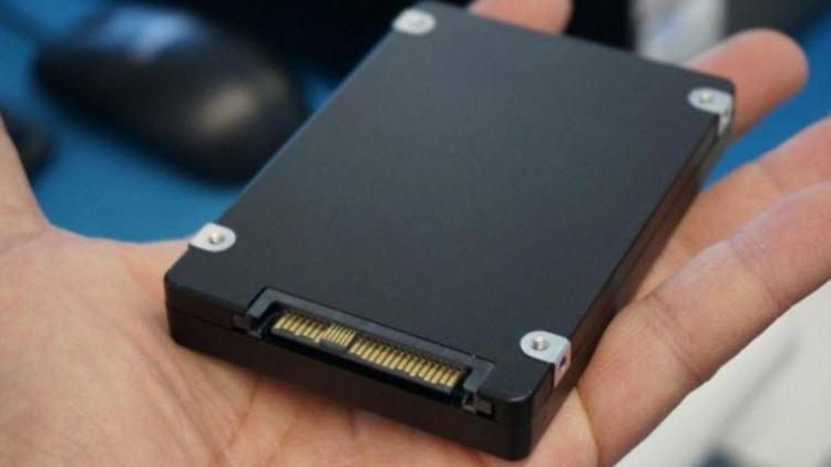 Samsungdan araba fiyatına SSD