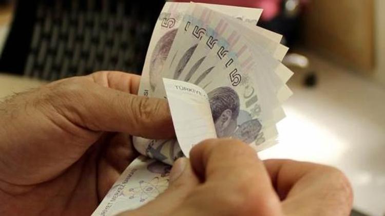 Bilinçli tüketici 19 lirayı ödemedi bankayı 12 bin lira zarara soktu