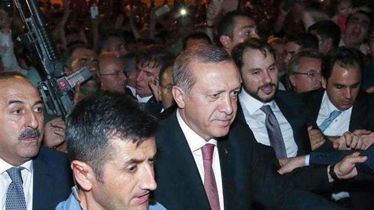 Demokrasi Mitingindeki vatandaşlara Erdoğan sürprizi