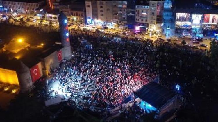 Erzurumun kalbi Yakutiye Kent Meydanında attı