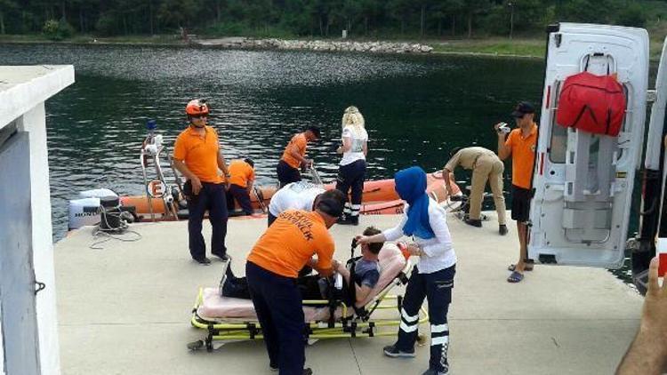 Gemide kalp krizi geçiren görevli hastaneye kaldırıldı