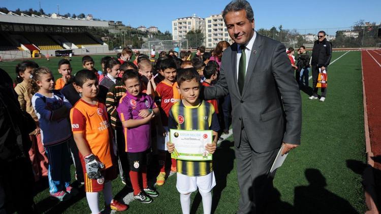 Arhavide Grassroots Herkes İçin Futbol (HİF) Şenliği başladı