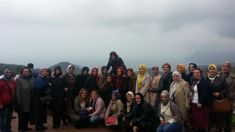 AK Parti Sapanca İlçe Kadın Kolları gezi düzenledi