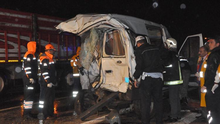 Malatyada trafik kazası: 3 ölü, 4 yaralı