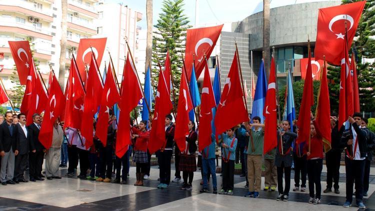 Büyük Önder Atatürkü anıyoruz