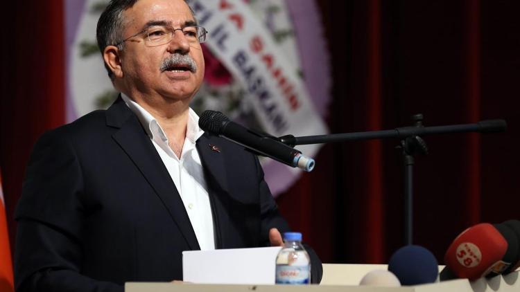 Milli Savunma Bakanı Yılmaz, Sivasta