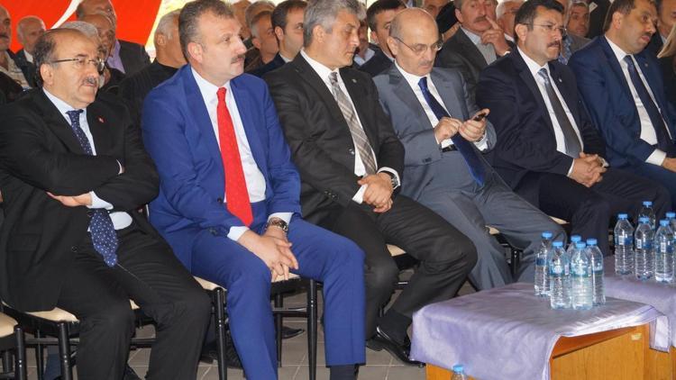 AK Parti Hayrat İlçe Başkanı Öztel, güven tazeledi