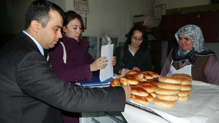 Karamanlıda fırın, pastane ve lokantalar denetlendi