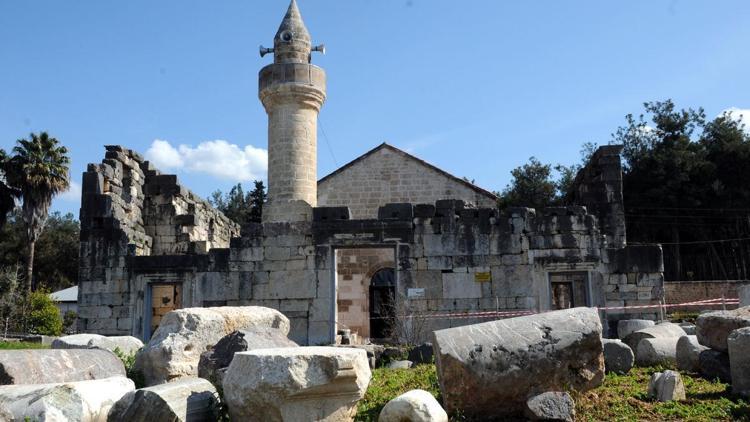 Ala Camideki restorasyon çalışmaları