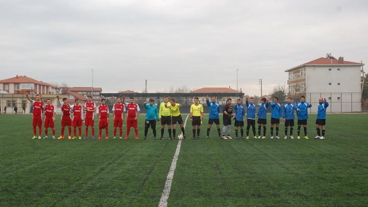 Amatör futbolculardan centilmenlik örneği